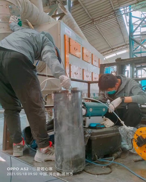 配合天津環(huán)科院和橡膠協(xié)會在京東橡膠現(xiàn)場檢測