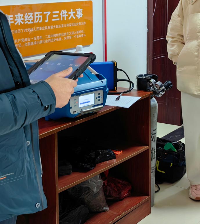 湖南益陽生態(tài)環(huán)境監(jiān)測(cè)中心PF-300非甲烷總烴分析儀交貨驗(yàn)收